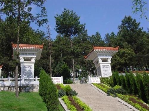 墓地迁移走为什么要把墓碑破掉