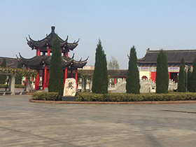 墓地要买多大才够安葬？