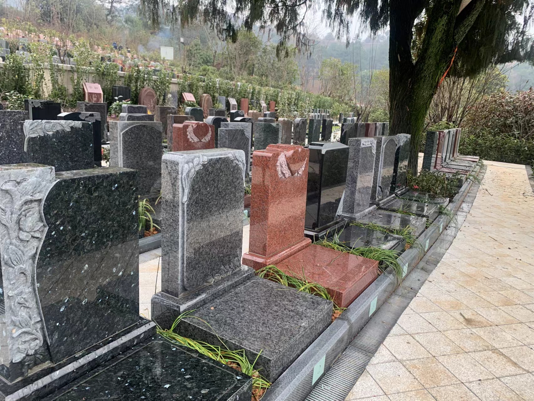 丧事礼金：传统与现代的思考