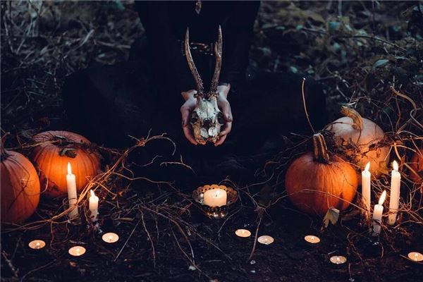 梦见鬼很友好地对自己