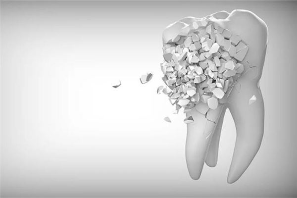 女人梦见牙齿碎了掉渣渣