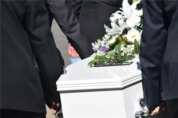 梦见抬死人棺材是什么意思