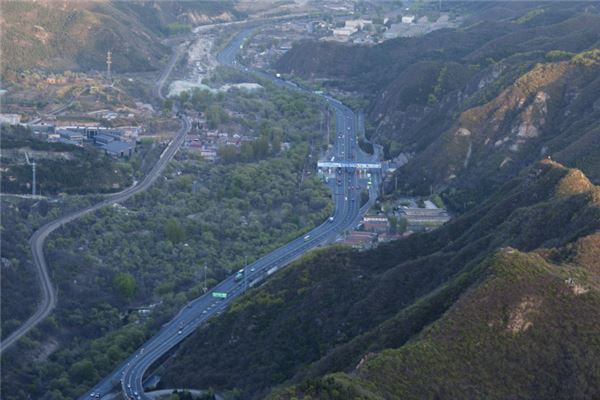 女人梦见修路是什么预兆