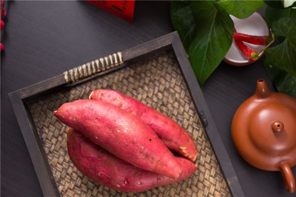 梦见用手扒红薯